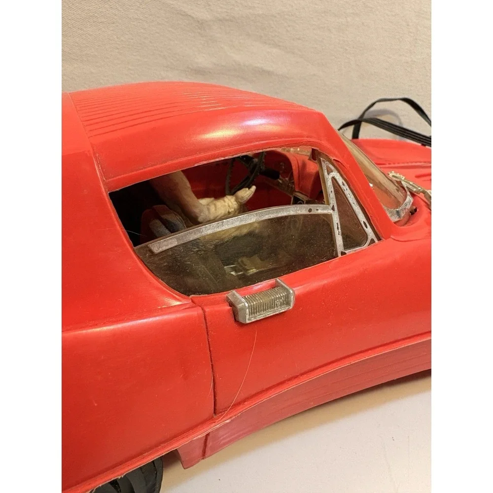 VINTAGE 1966 TOPPER TOYS- JOHNNY SPEED JAGUAR BATTERY REMOTE CONTROL 21